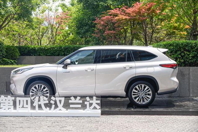 自封"豪华大型suv,全新汉兰达"优越感"爆棚,售价直逼bba?