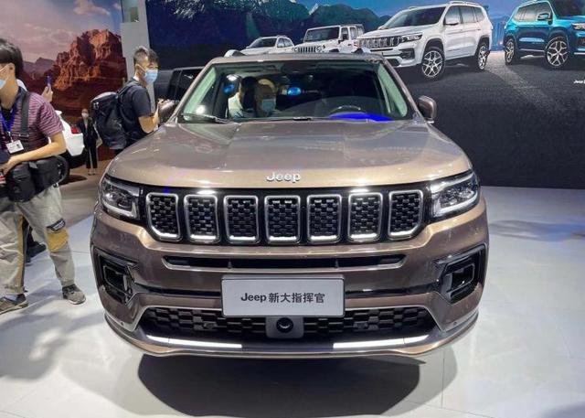 新款jeep大指挥官正式上市,造型设计硬朗大气,23.98万元起售