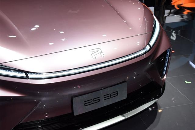 R汽车ES33准量产版发布，我说他来自未来，你没意见吧？