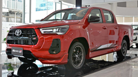 兩種版本可選 豐田Hilux Revo GR實(shí)車圖公布