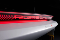 純電動賽車真的能推動未來嗎？保時捷概念車Mission R給了答案