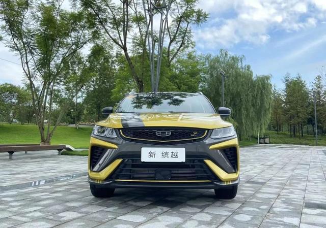 试驾吉利新缤越:1.5t 7速双离合,10万出头最值得买的运动型suv