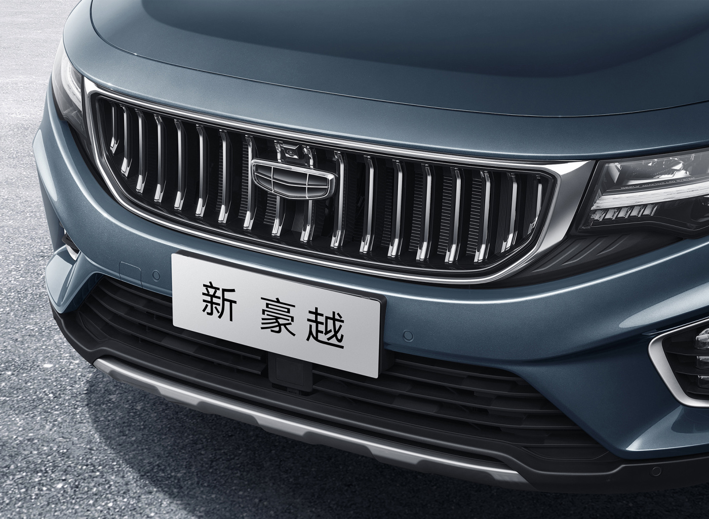 吉利新款豪越上市售价10.36-13.96万元 定位中型suv,提供7座版本