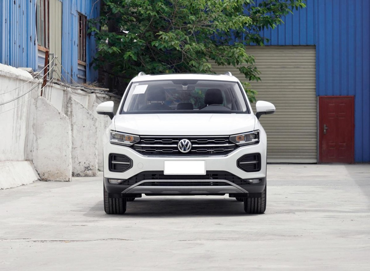 德系的中型suv,配2.0t价格实惠,3年卖出45万台,带你看大众探岳