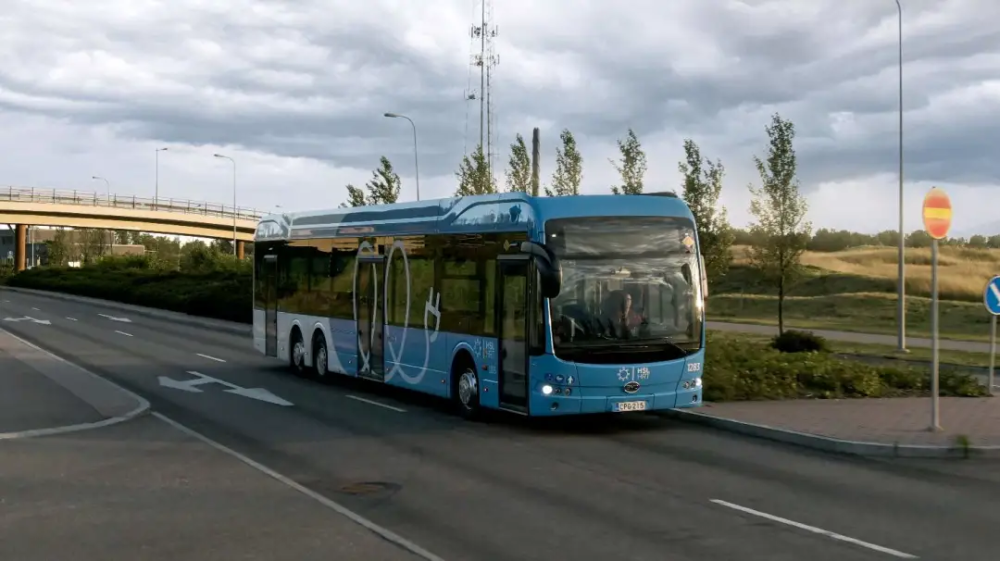 比亚迪与芬兰运营商签70台大巴订单,2022年投入运营