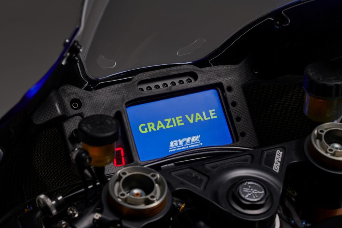 雅马哈R1 VR46版发布:向永远的传奇罗西致敬