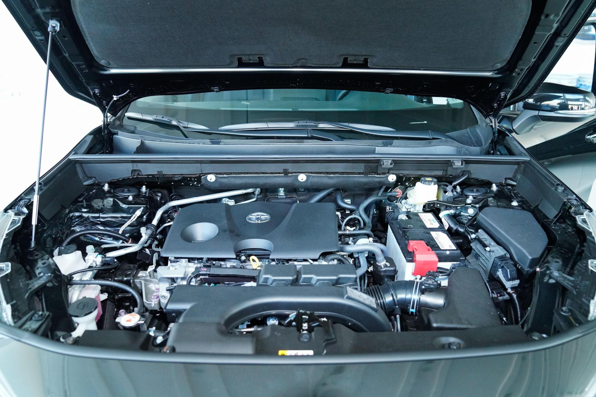 全系标配7气囊,油耗低至4.6L,广汽丰田威兰达怎么样?