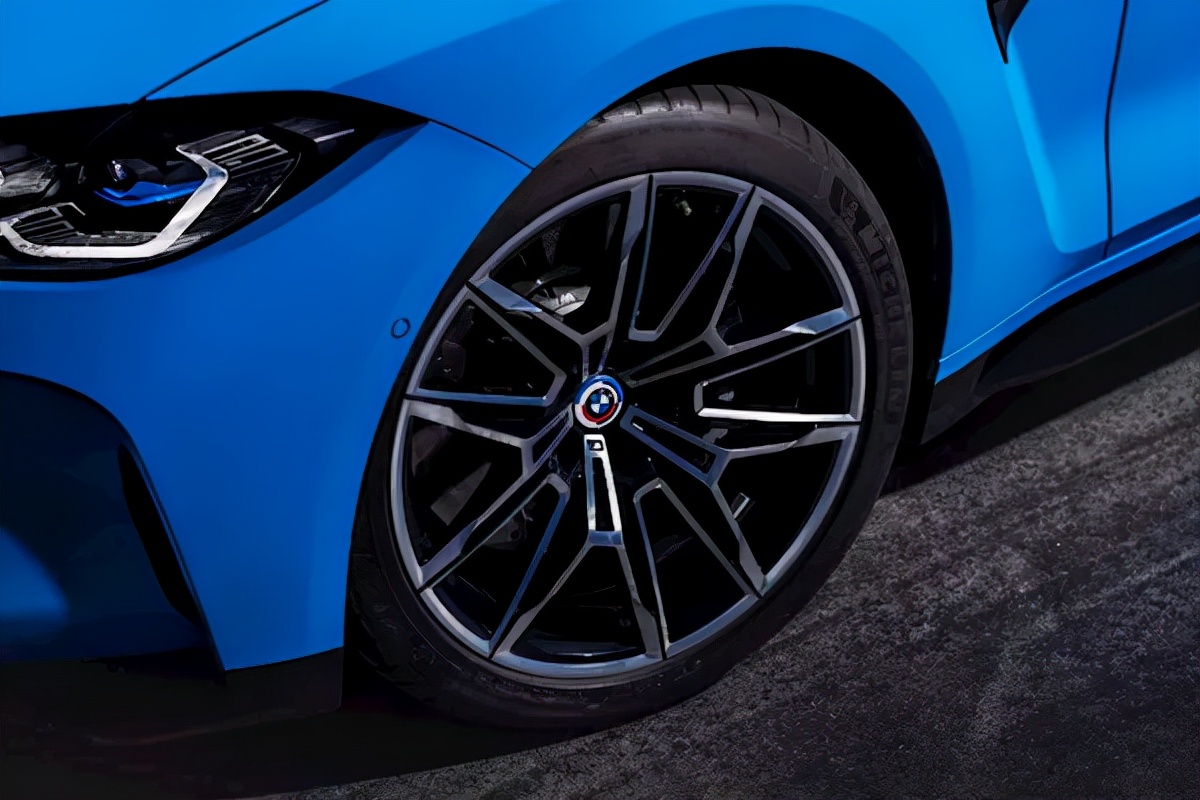 Bimmer狂喜,堪称绝配,明年就能买,只是......
