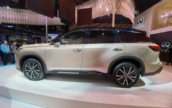 晚到的“好车”,全新英菲尼迪SUV,配2.0T+9AT,车长超5米对标Q7