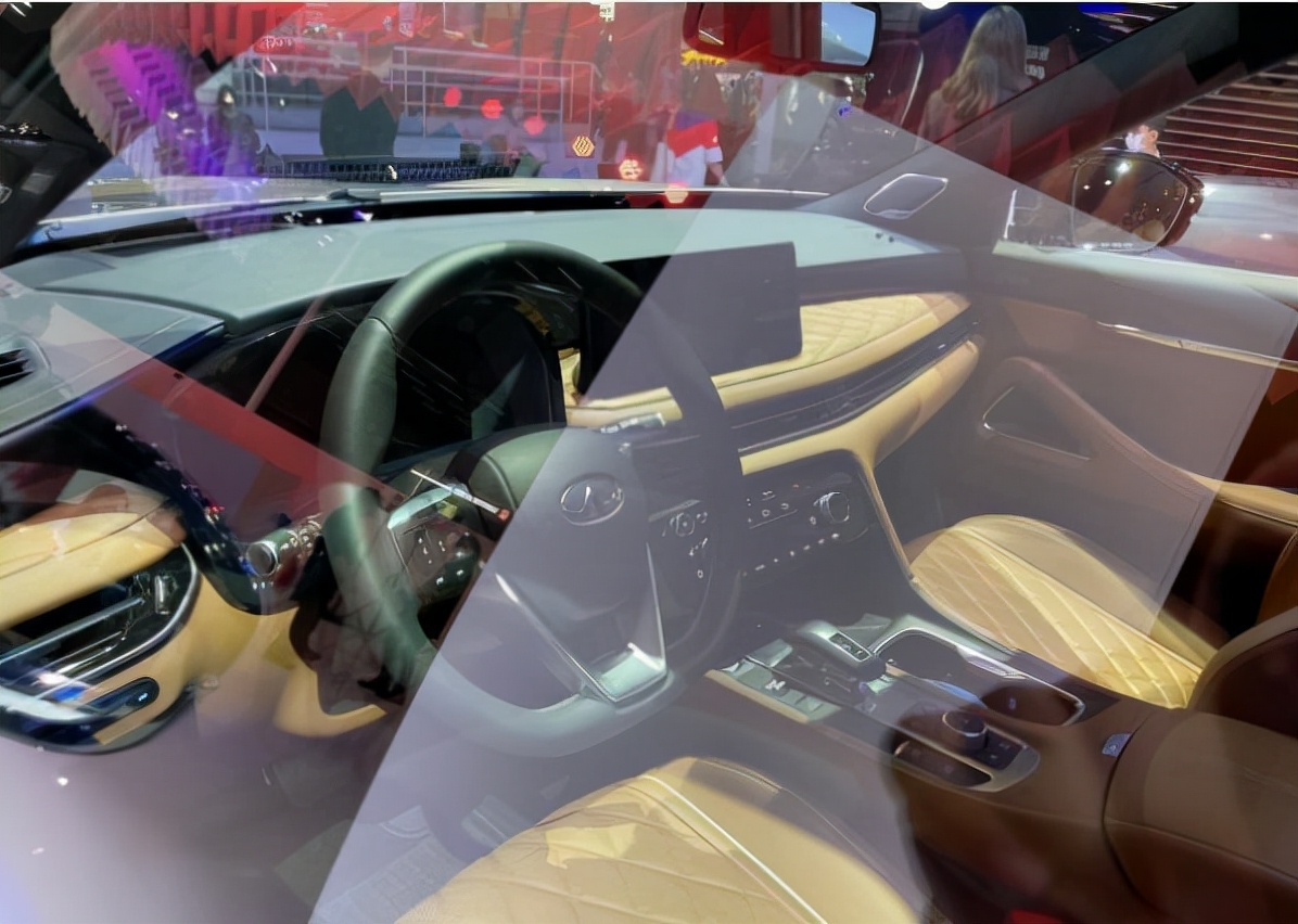 晚到的“好车”,全新英菲尼迪SUV,配2.0T+9AT,车长超5米对标Q7