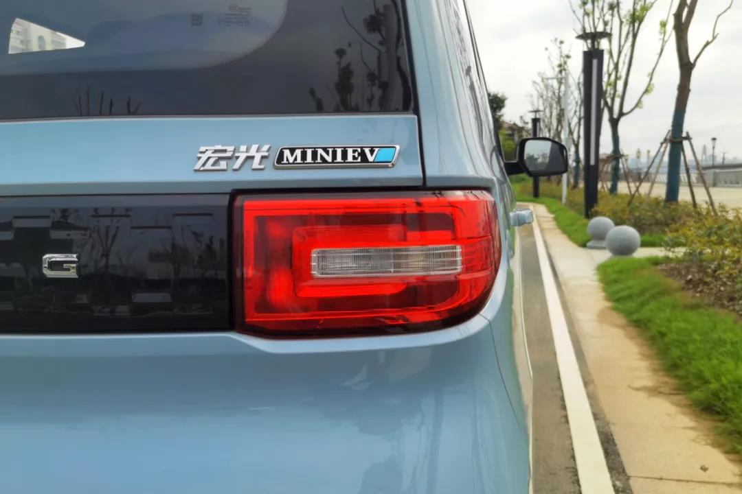 给老婆买了辆宏光MINIEV,开了3563公里,来分享6个优缺点
