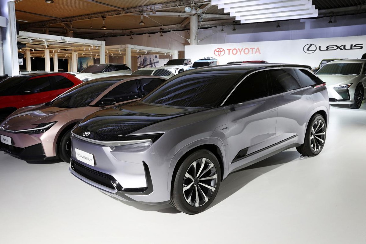 向新能源领域进发,丰田发布多款电动概念车,bz4x明年上市
