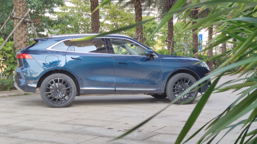 PHEV多少纯电续航才合适？摩卡DHT PHEV：204km正正好