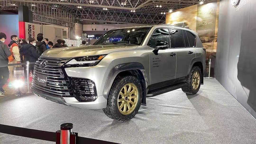 海外实拍雷克萨斯全新一代lx jaos版 越野性能再提升