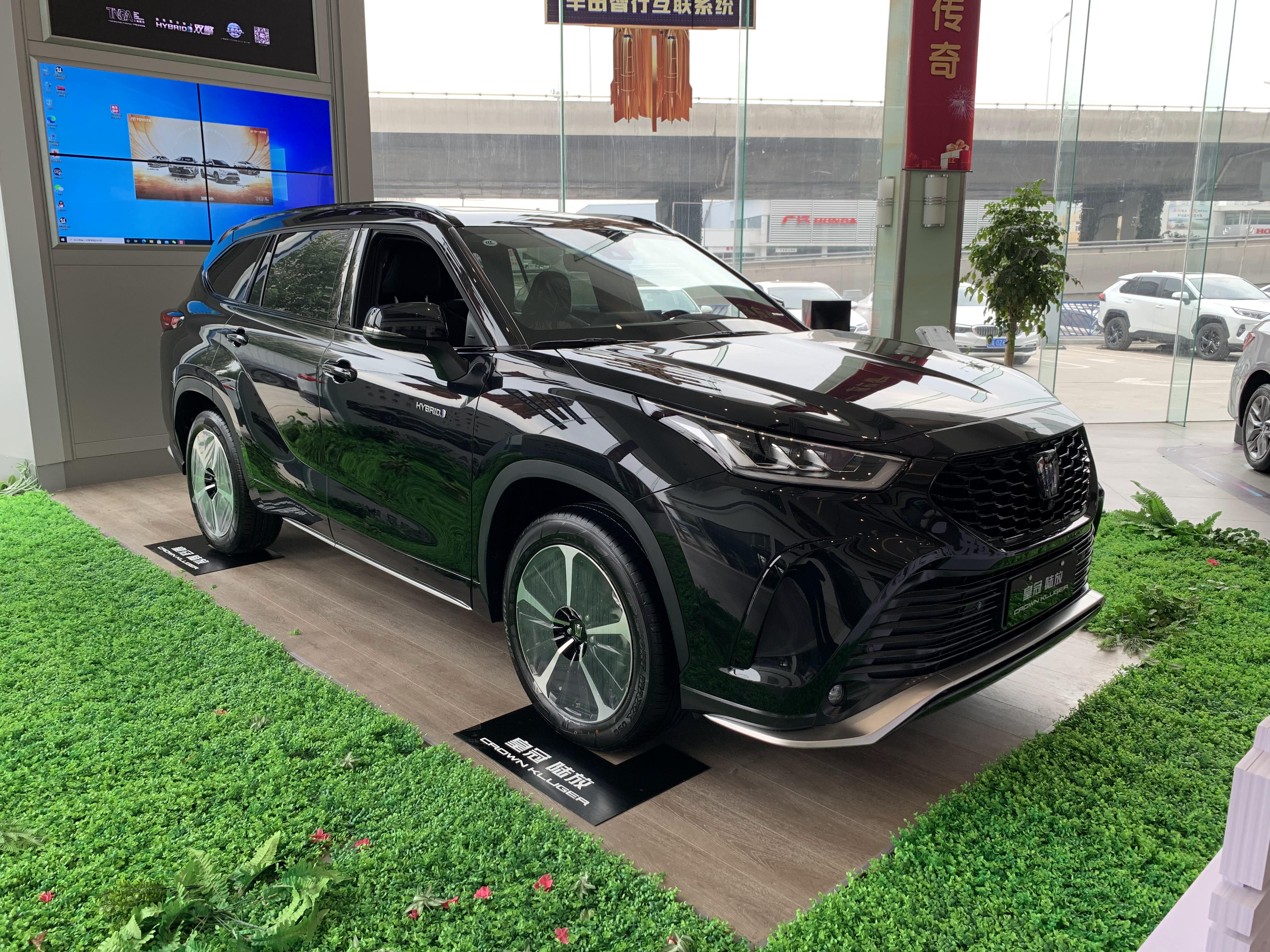 挂皇冠标的suv,却是汉兰达的亲兄弟,陆放值不值得选?