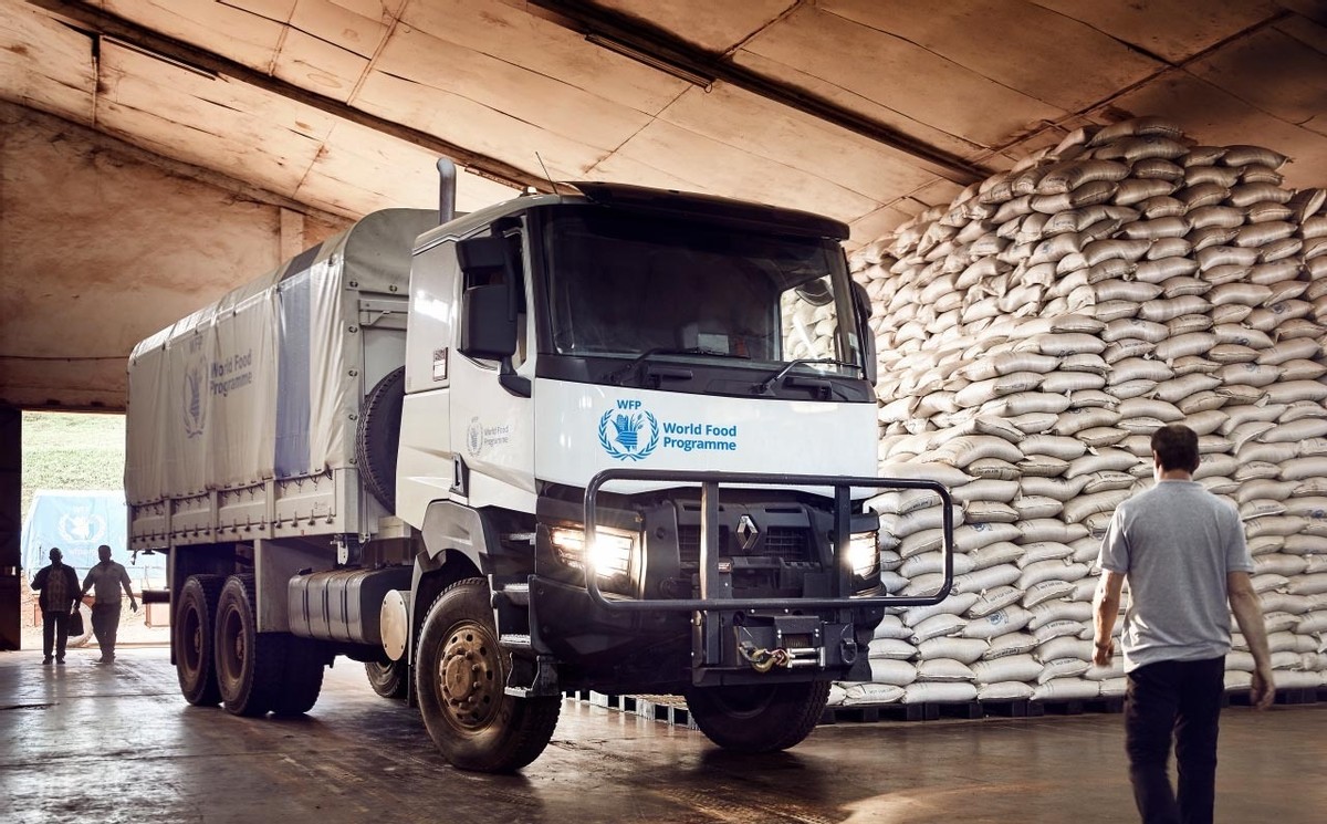 对司机进行6x6驾驶培训!雷诺卡车继续与世界粮食计划署合作