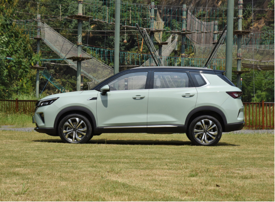 10w以内想买紧凑SUV,这三款都是大厂出品,安全可靠