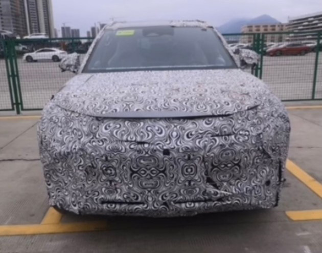比亚迪护卫舰07路试谍照曝光 定位中型SUV 下半年上市