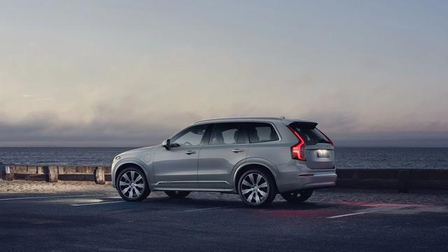 沃尔沃新款xc90 t8上市 售价89.49万元