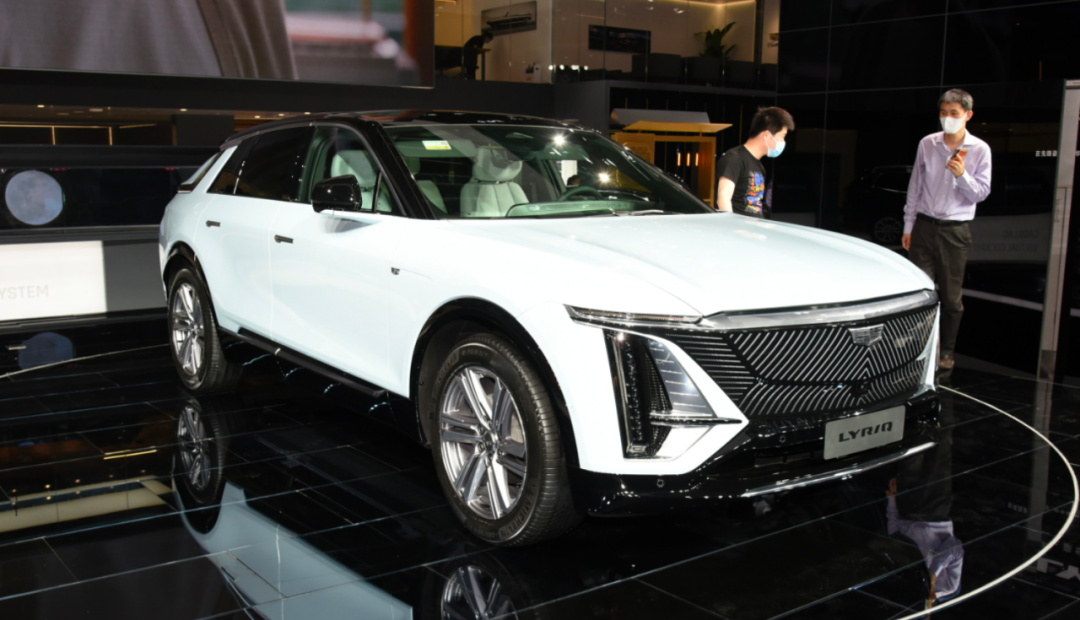 凯迪拉克纯电动车LYRIQ公布中文名为“锐歌”，预计三季度交付