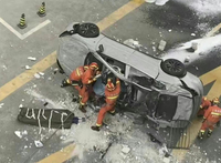 蔚來ET7路試車飛出總部高樓，2名試車員死亡，如何看待這件事？