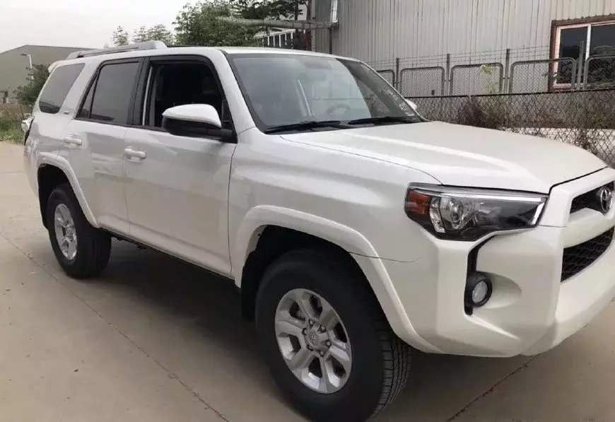 豐田純進口越野，4.0L V6+全時四驅，不到30萬，果斷放棄普拉多！