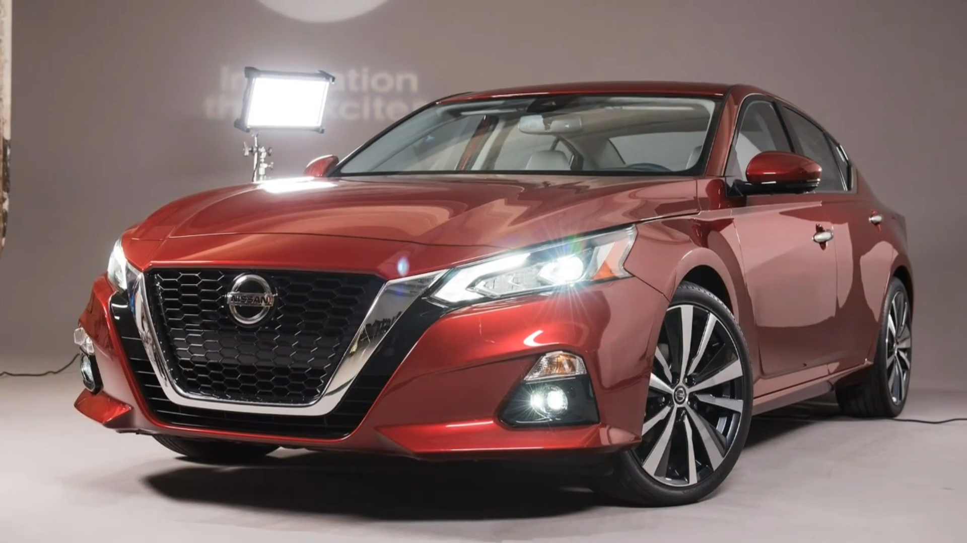 新车解读——2019款全新日产天籁Altima，这次很美？