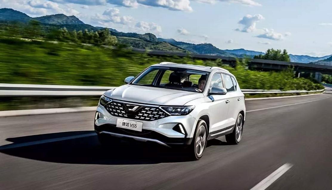 捷达vs7购车手册,主推自动悦享版车型,1.5t 6at入手德系中型suv