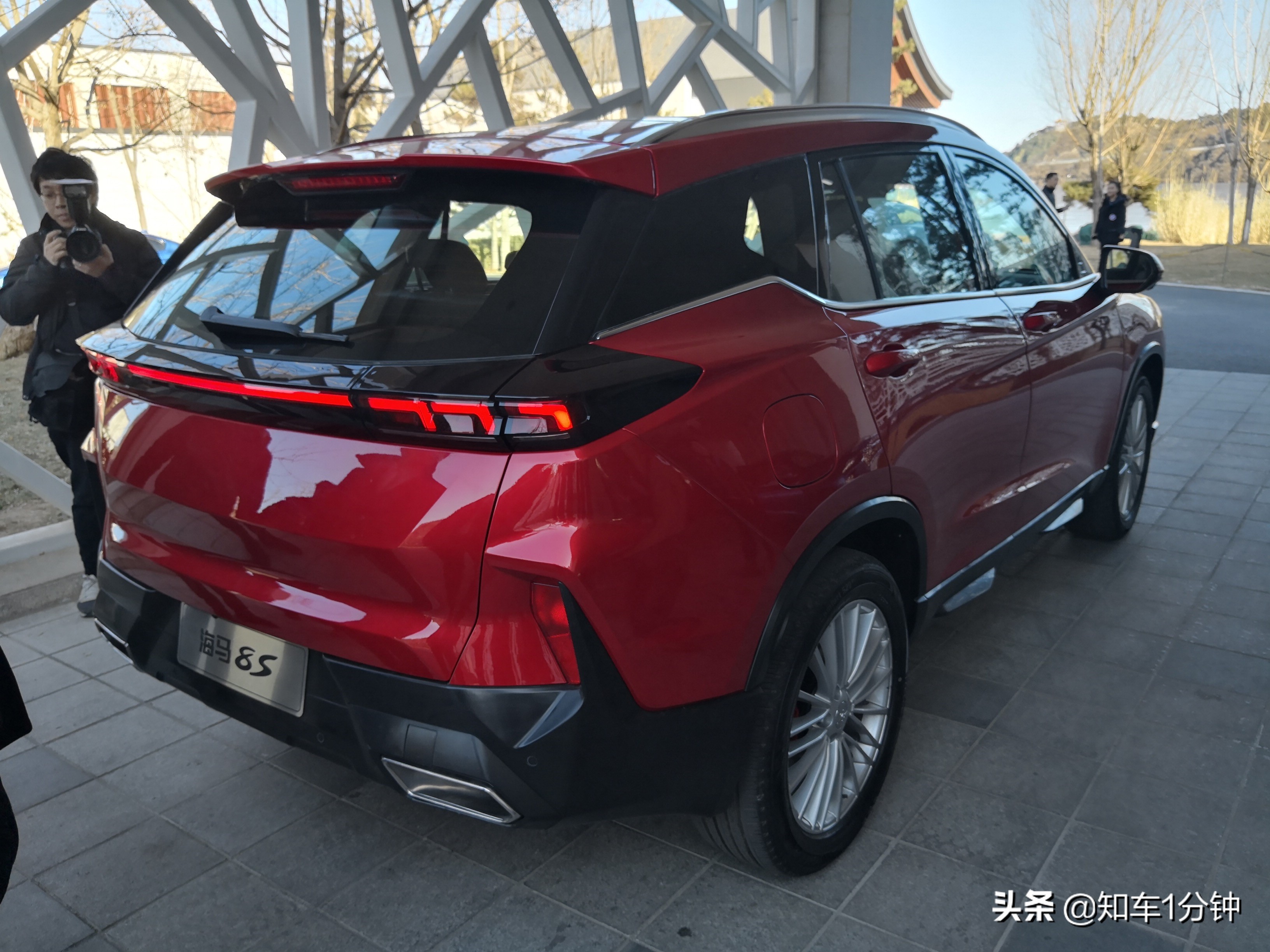 紧凑型SUV中又一黑马！1.6T/195马力，还搭载19英寸轮胎