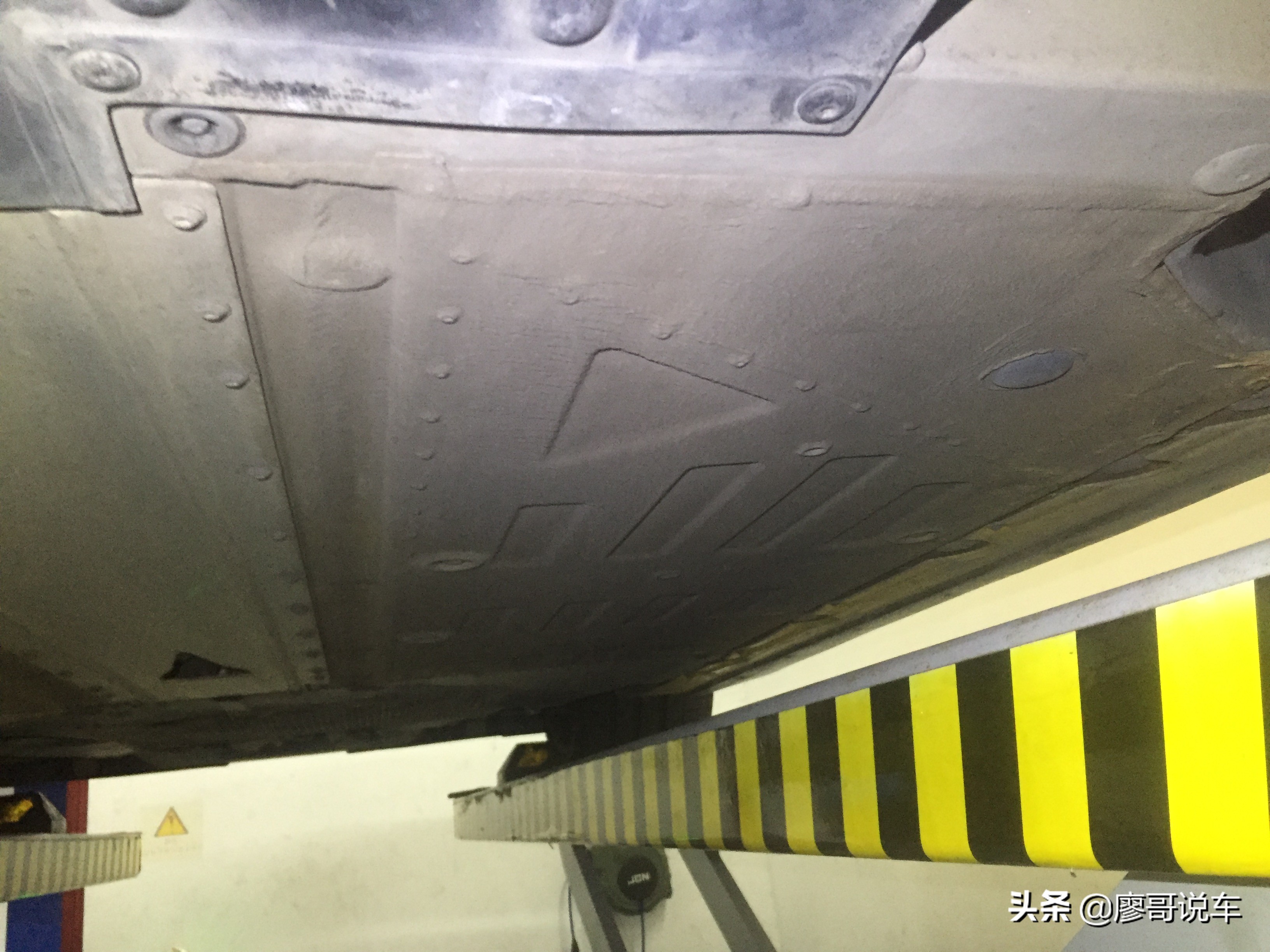 120多万就能开上超跑兰博基尼盖拉多,月入5千只能看看