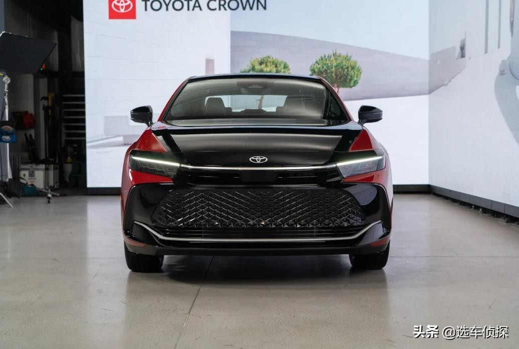 全新第16代丰田皇冠,造型结合轿车与SUV,四种车身造型