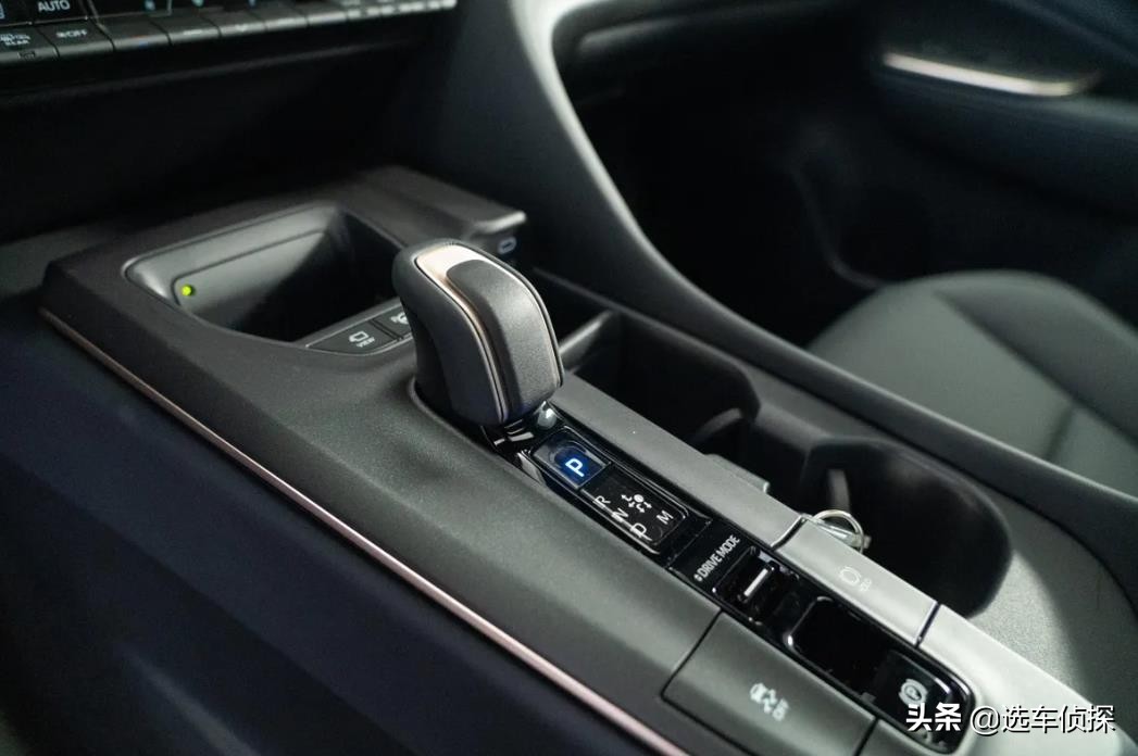 全新第16代丰田皇冠,造型结合轿车与SUV,四种车身造型