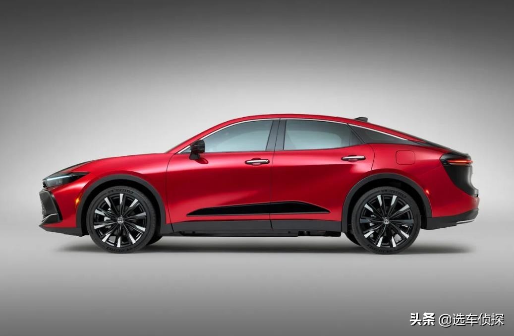 全新第16代丰田皇冠,造型结合轿车与SUV,四种车身造型