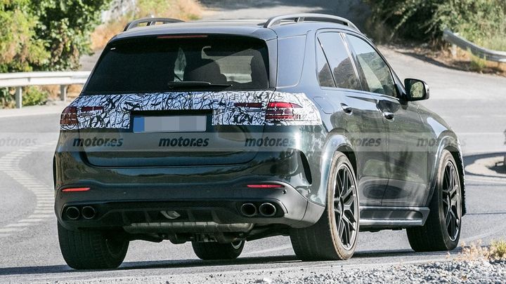 有望2022年内正式亮相，新款梅赛德斯-AMG GLE 55路试谍照曝光