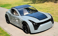 噱头or黑科技？大学生造出新型电动汽车 零排放还能吸收二氧化碳
