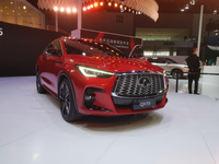 車(chē)尾變化是亮點(diǎn) 英菲尼迪QX55成都車(chē)展亮相