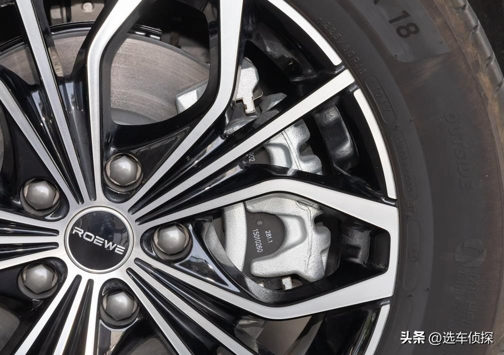 荣威iMAX8 EV,2.2吨纯电MPV,25万的入门版配置实用性怎么样