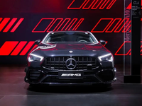 EQE領(lǐng)銜，奔馳五大品牌齊推新車(chē)，電動(dòng)+高定更豪華？