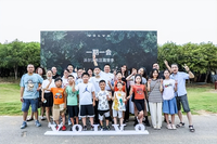 暢享美好時光,同沃爾沃一起野奢露營