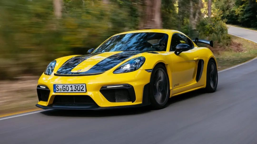 最强中置后驱自吸保时捷,718 cayman gt4 rs