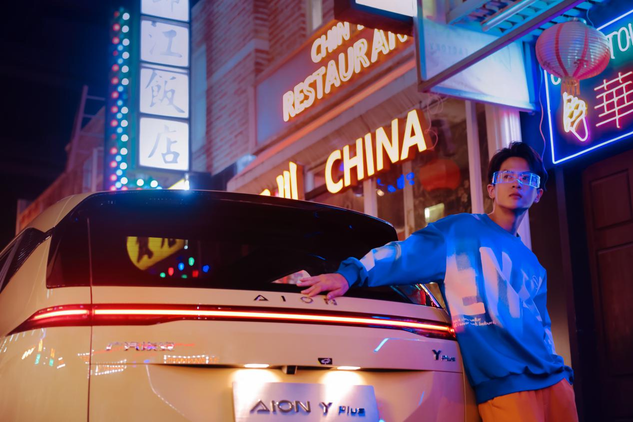AION Y Plus上市：13.98万起售，15万级纯电SUV“卷王”？