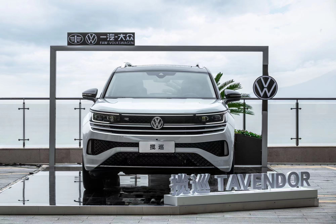 一汽-大众揽巡实拍：定位中大型SUV，提供2.0T/2.5T将于年底上市