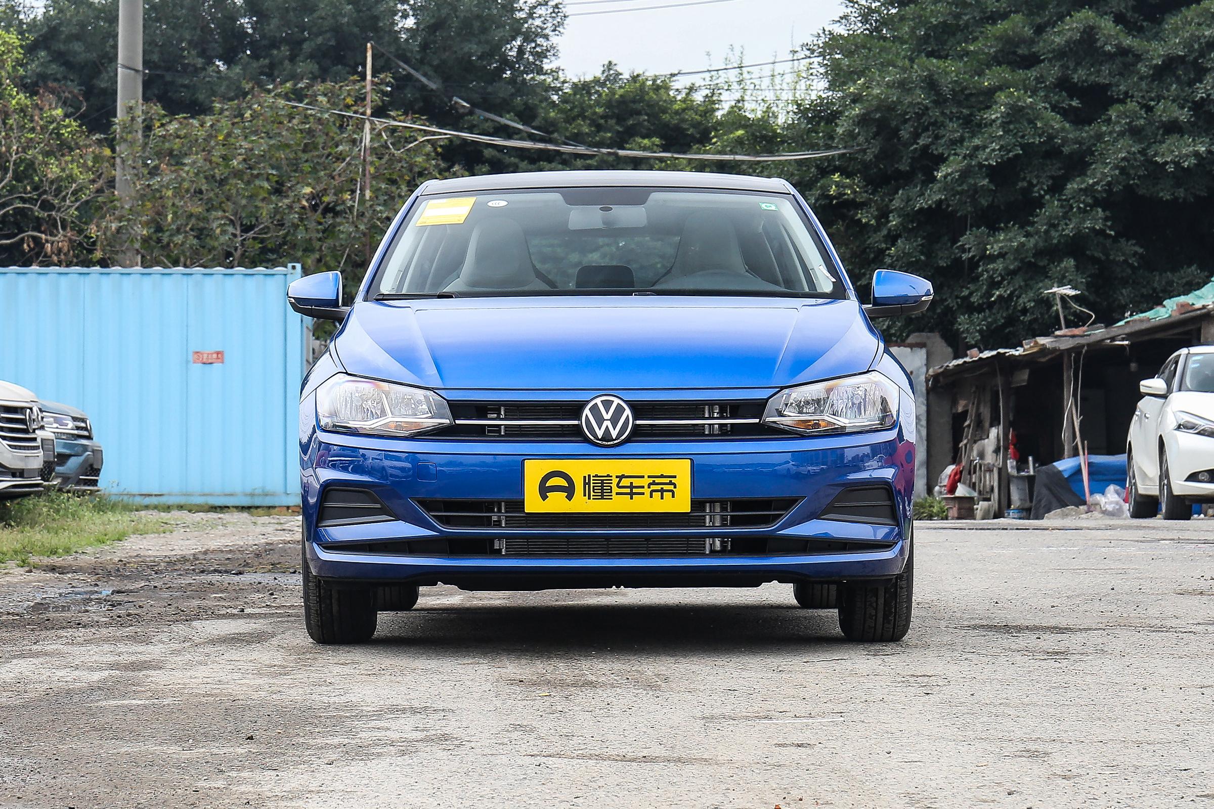 最新款polo大众汽车,polo 大众 新车型 给媳妇买个家用代步车,比亚迪海豚vs大众polo,谁更值得入手?_太平洋号