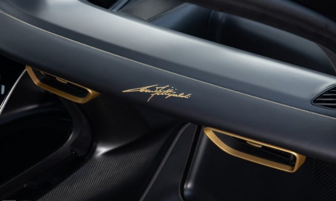 全新路特斯Evija Fittipaldi特别版发布，限售8辆，最大马力2039匹