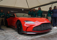 這臺(tái)車對(duì)于馬丁來(lái)說太有意義了：V12 Vantage，3.5秒破百