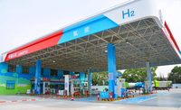 上海首批氢能源乘用车有了氢气加油站，上汽氢燃料电池车驰骋全国