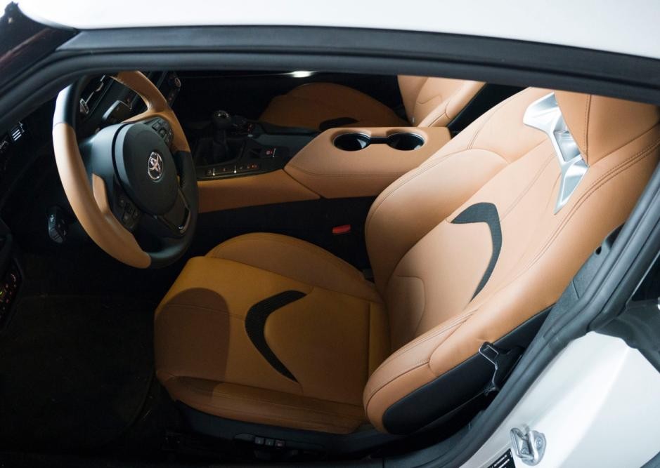 手动挡的丰田GR SUPRA，是不是比宝马更有操控快感？