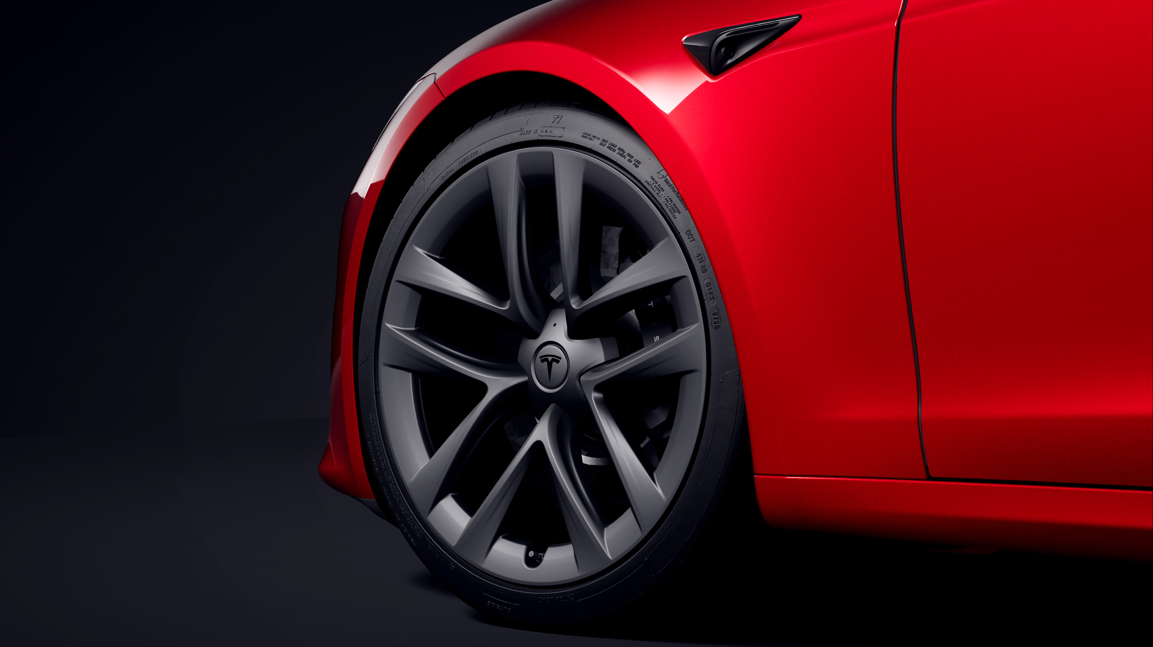 1020马力，2.1秒破百，特斯拉Model S Plaid究竟是什么来头
