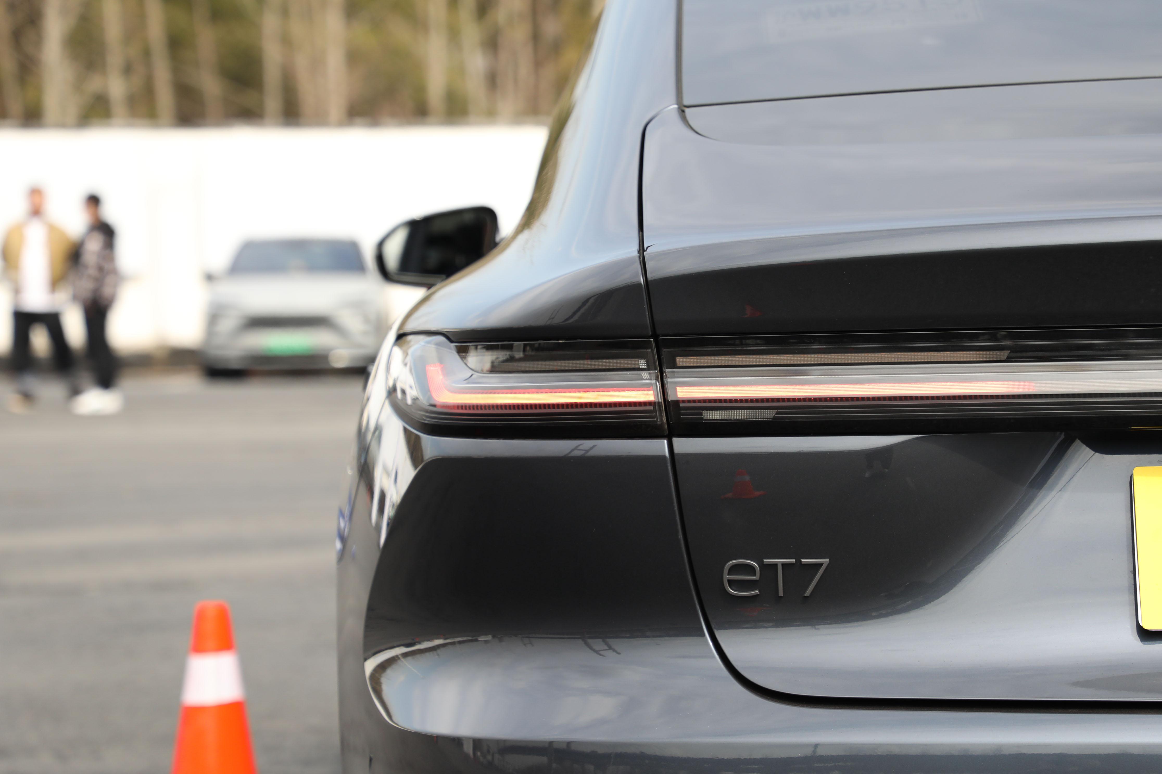 体验豪华纯电轿车蔚来ET7，50万级的车型表现怎么样？