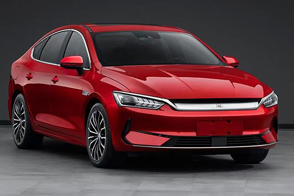 20万以内纯电轿车你选谁？红旗E-QM5对比秦PLUS EV
